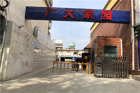 嘉誉住宅，三室两厅两卫，黄金楼层，全天无遮挡，北辛学区房，